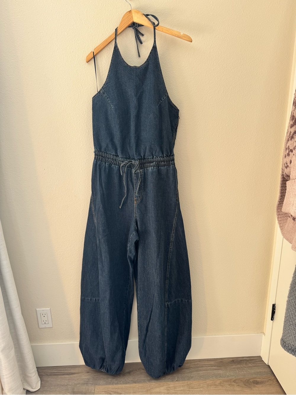 Abercrombie & Fitch Dark Blue Balloon-Leg Jumpsuit - Picture 2 of 9